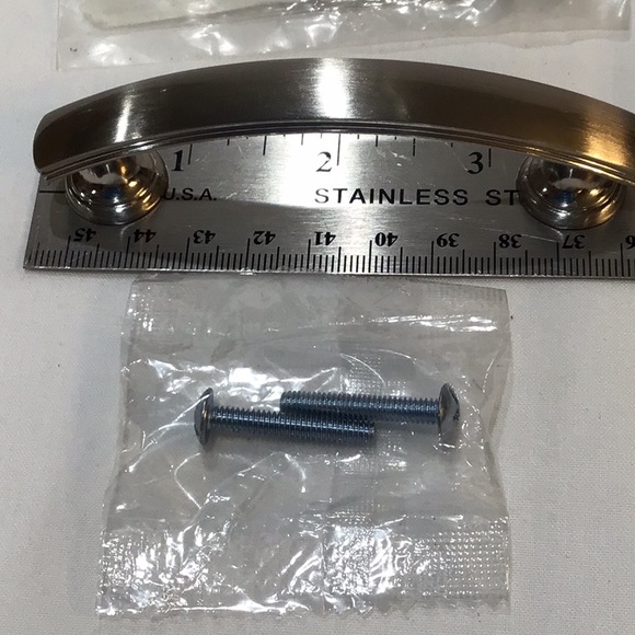 Set of 6 NWT 3” Drawer Pulls - Picture 2 of 9